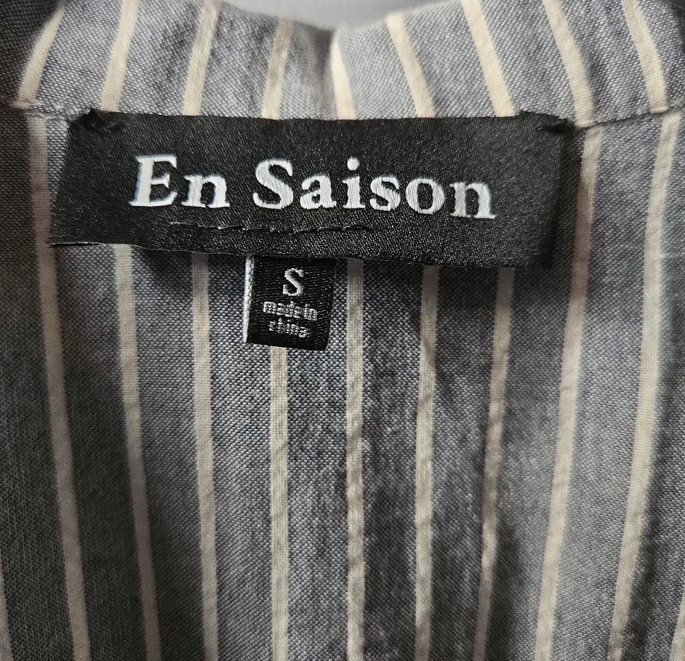 En Saison Gray and White Striped Tie-Front Collared Midi Dress - Picture 2 of 3